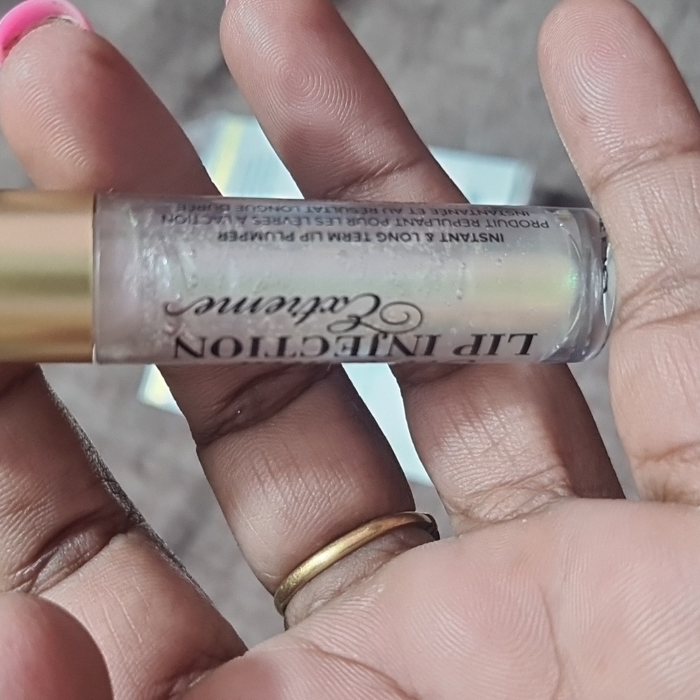 LIP INJECTION FROM TOO FACED - Picture 3 of 3